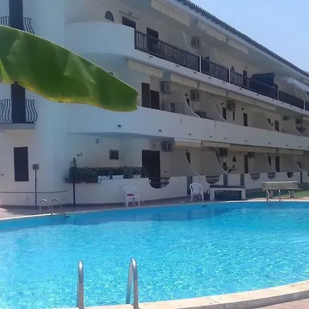 Greta's House 펜션 지아르디니낙소스