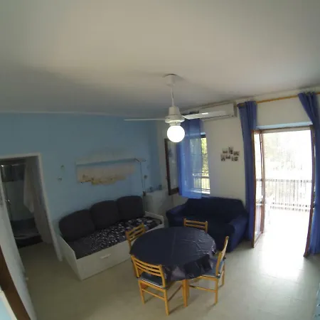 펜션 Greta's House 지아르디니낙소스